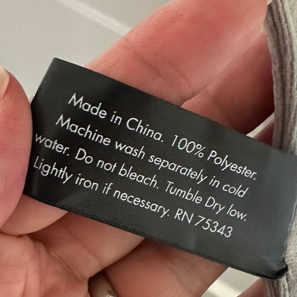 Tahari Home Velvet Table Runner - Picture 3 of 4